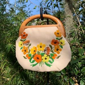 Vintage Hand Embroidered canvas clutch purse 70’s